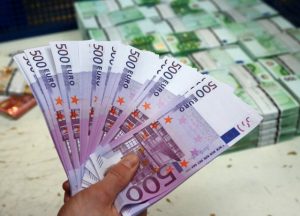 دلار و درهم ثابت ماند؛ یورو ارزان شد